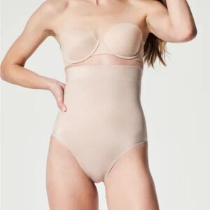 NWT! Spanx Suit Your Fancy High Waisted Thong